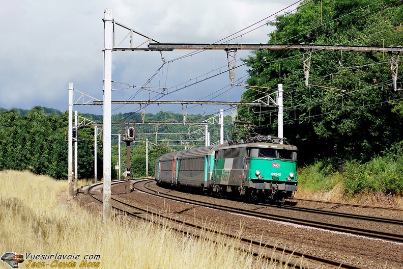 SNCF_9245_2009-07-09_Chamarande-91_VSLV.jpg