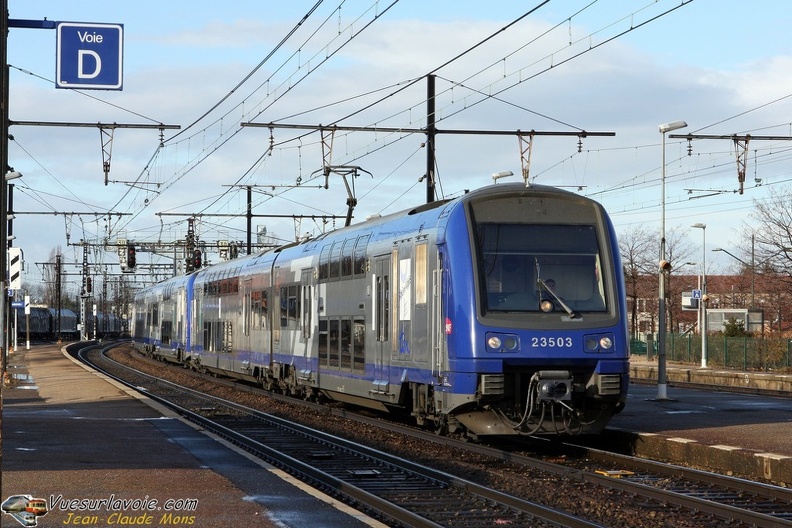 SNCF_Z23503-UM_2007-12-09_Amberieu-01_VSLV.jpg