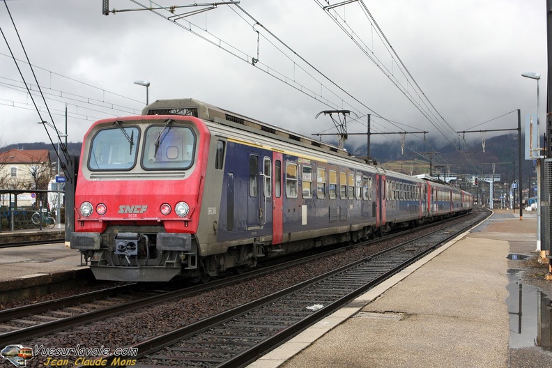 SNCF_Z9636-UM_2007-12-09_Amberieu-01_VSLV.jpg