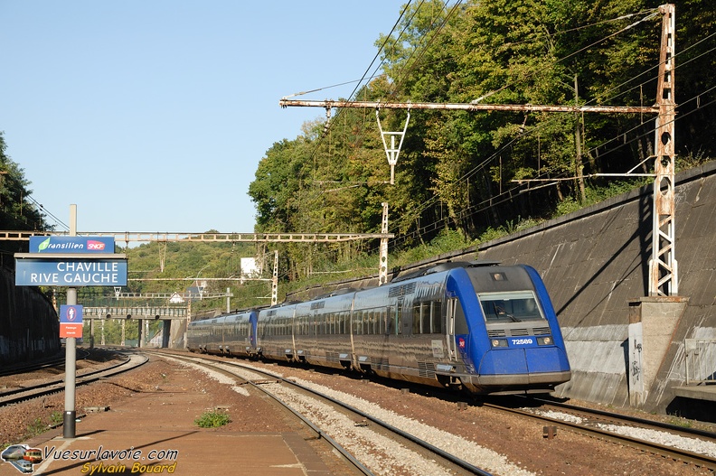 091014_DSC_1338_-_SNCF_-_X_72569-70_-_Chaville_RG.jpg