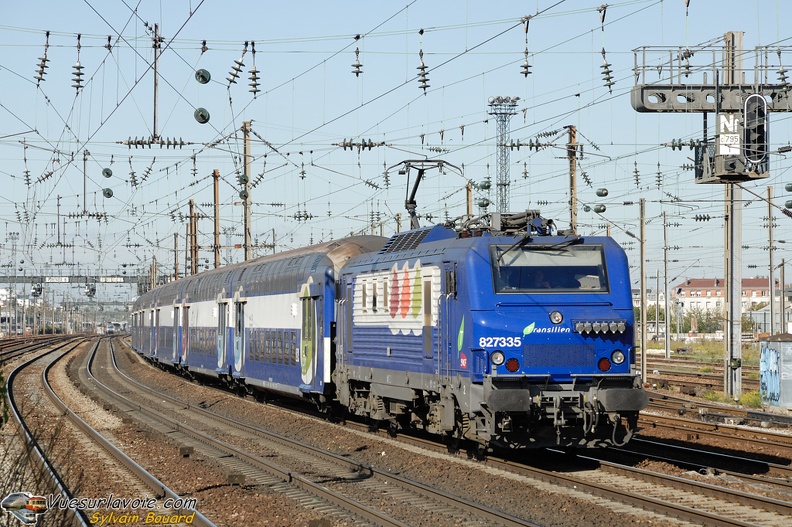 091014_SNCF_-_BB_27335_VB2N_-_Pont_Cardinet.jpg