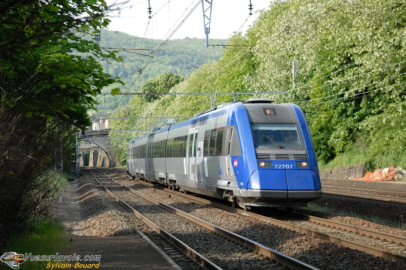 100520_DSC_1841_SNCF_-_X_72707_-_Couzon.jpg