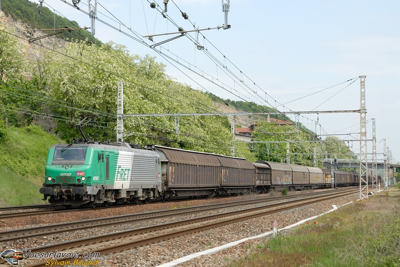 100520_DSC_1866_SNCF_-_BB_27057_-_Couzon.jpg