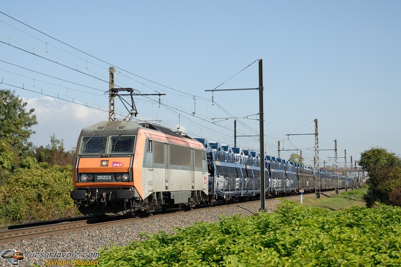 101001_DSC_2740_SNCF_-_BB_26223_-_Meursault.jpg