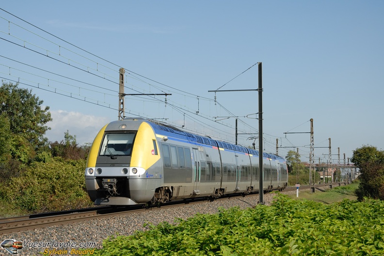 101001_DSC_2742_SNCF_-_B_81759_-_Meursault.jpg