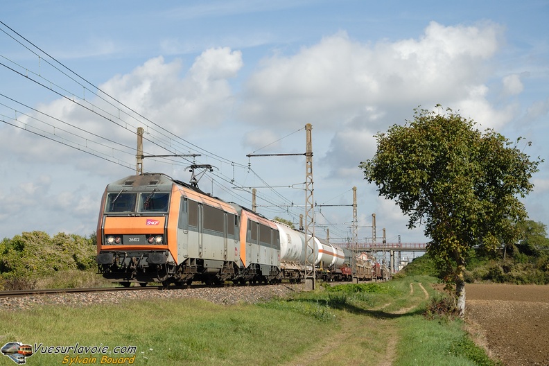 101001_DSC_2751_SNCF_-_BB_26102_-_Meursault.jpg