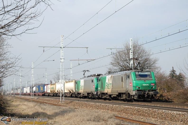 110304_DSC_3319_SNCF_-_BB_37040_-_Quincieux.jpg