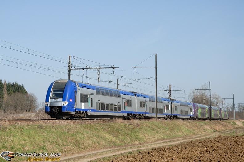 110309_DSC_3375_SNCF_-_Z_24583_-_Uchizy.jpg