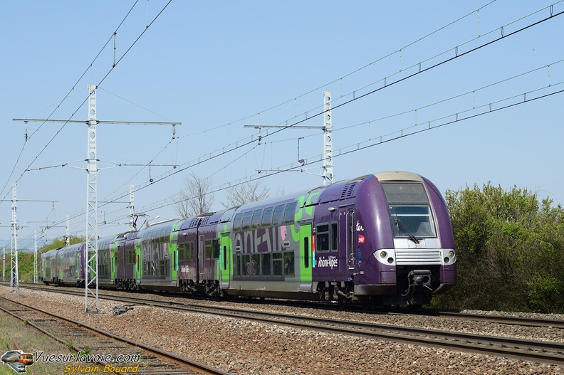 110415_DSC_0484_SNCF_-_Z_24514_-_Quincieux.jpg