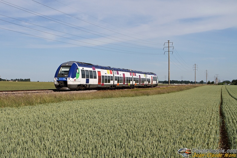 +SNCF_B82561-562_2011-05-29_Verneuil-l-Etang-77_VSLV copie.jpg