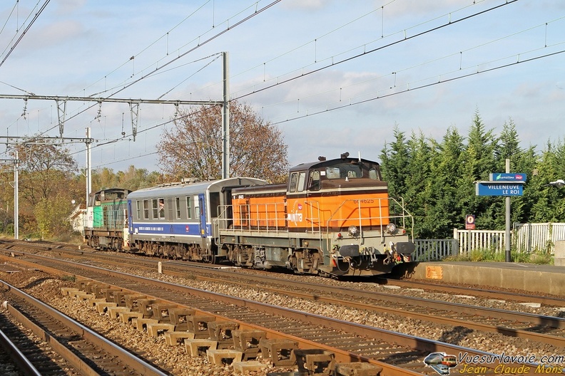 +SNCF_64625-64624_2011-11-09_Villeneuve-le-Roi-94_VSLV.jpg