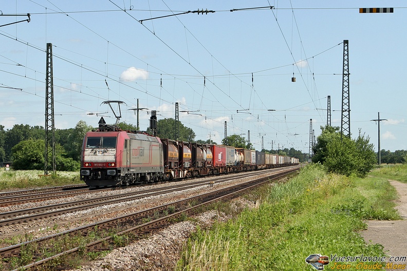 +Crossrail_185-602_2012-06-23_Niederschopfeim-Allemagne_IDR.jpg