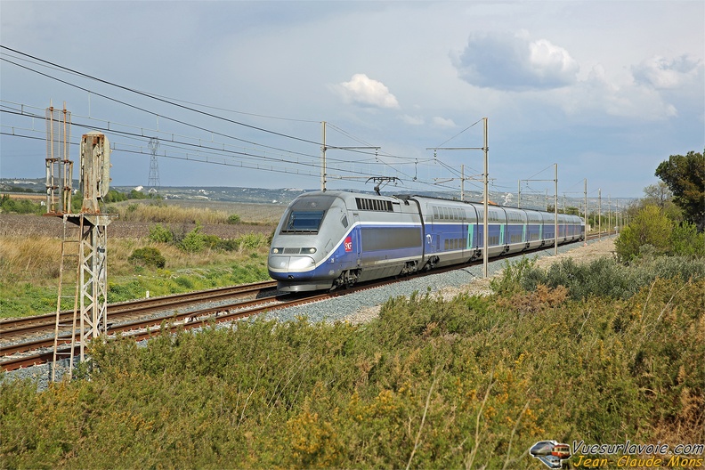 +SNCF_TGV-Dasye-715_2014-03-26_Saint-Chamas-13_IDR.jpg