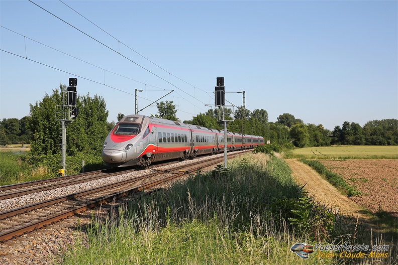 +Trenitalia_ETR-610-08_2022-06-12_Kenzingen-Allemagne_VSLV.jpg