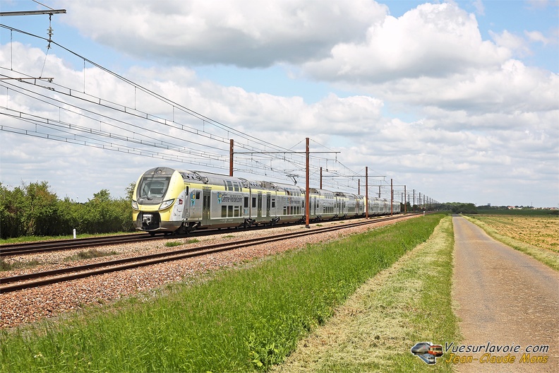 +SNCF_Z56711-5607712-UM2_2023-05-17_Rouvray-St-Denis-28_VSLV.jpg